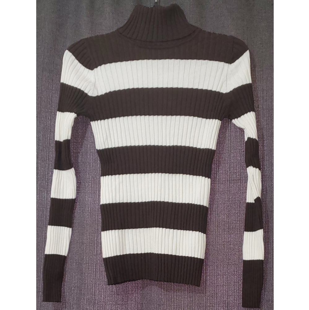 Love By Design Women's Long Sleeve Sweater
